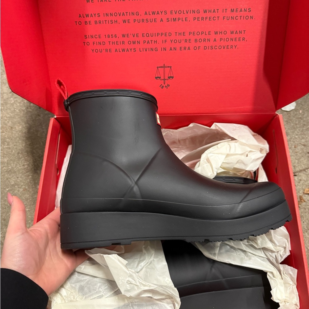 Hunter Black Women's Short Rain Boots